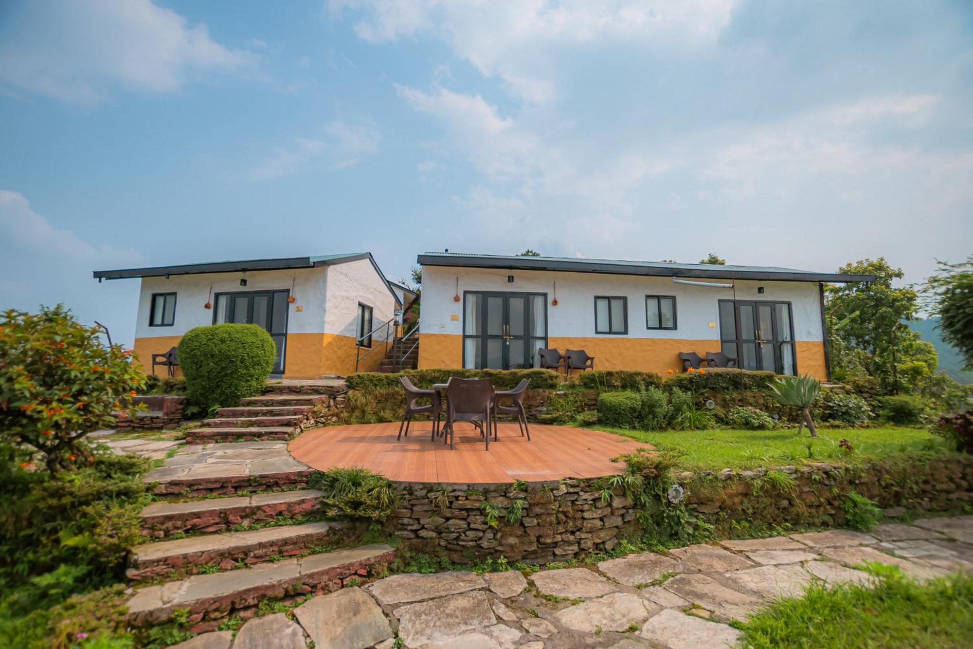 Raniban Retreat Hotel Pokhara Ngoại thất bức ảnh