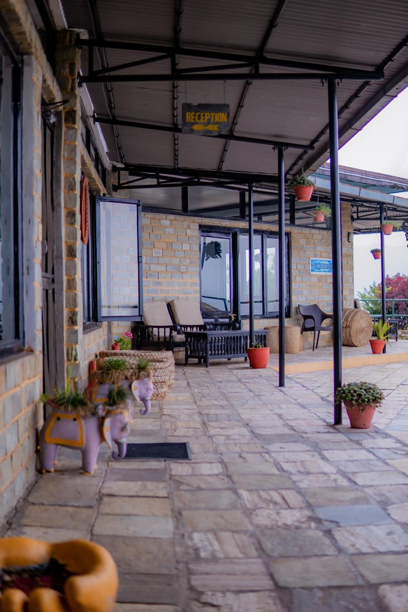 Raniban Retreat Hotel Pokhara Ngoại thất bức ảnh