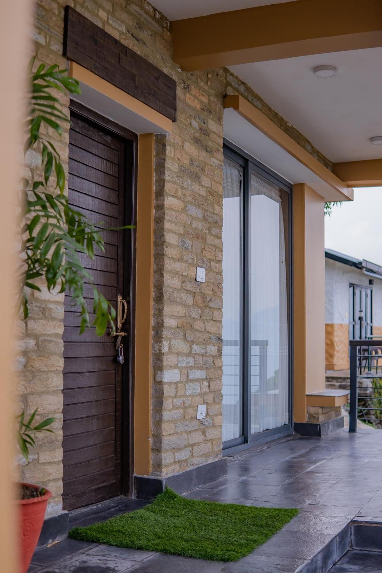 Raniban Retreat Hotel Pokhara Ngoại thất bức ảnh