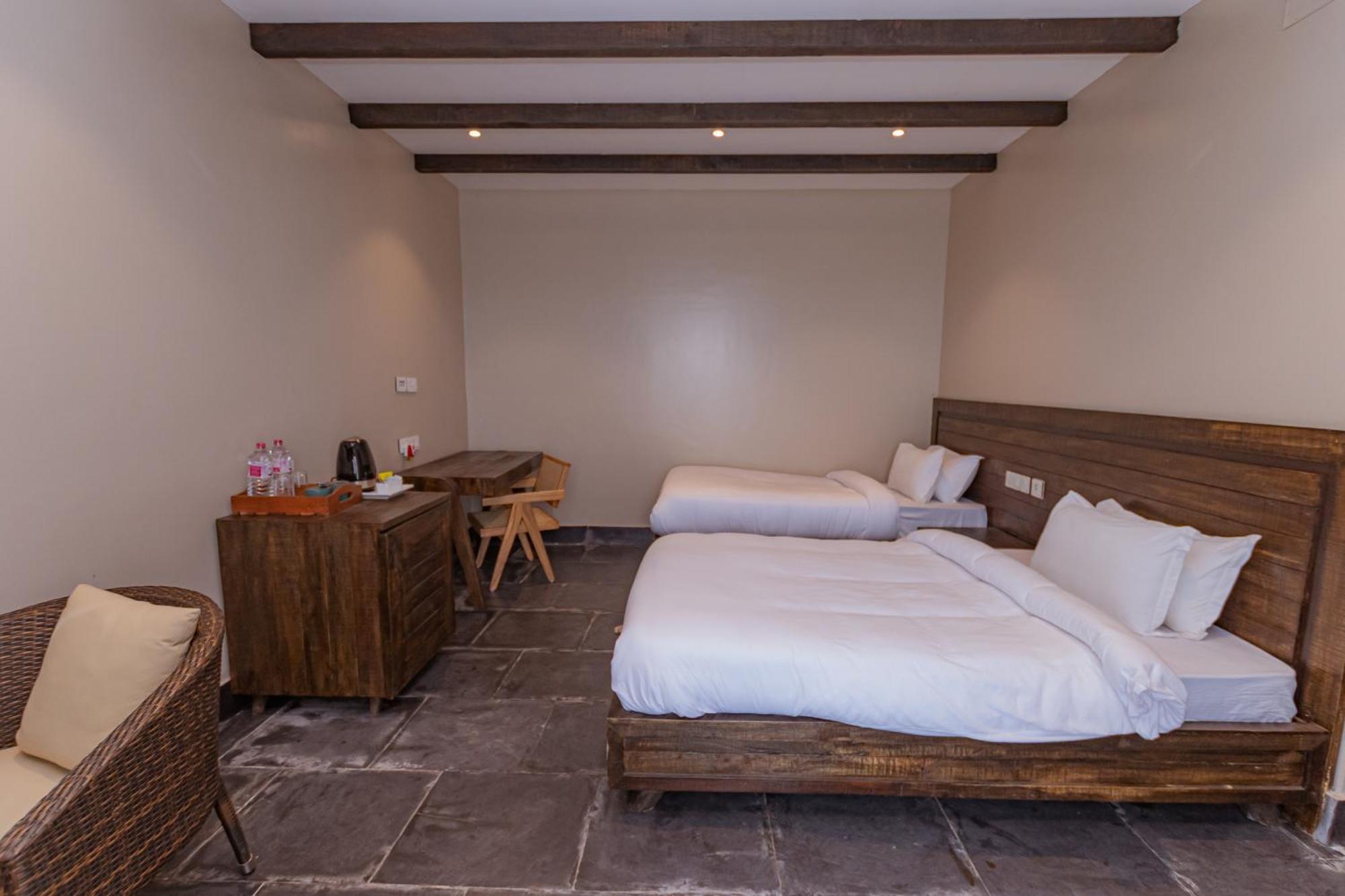 Raniban Retreat Hotel Pokhara Ngoại thất bức ảnh