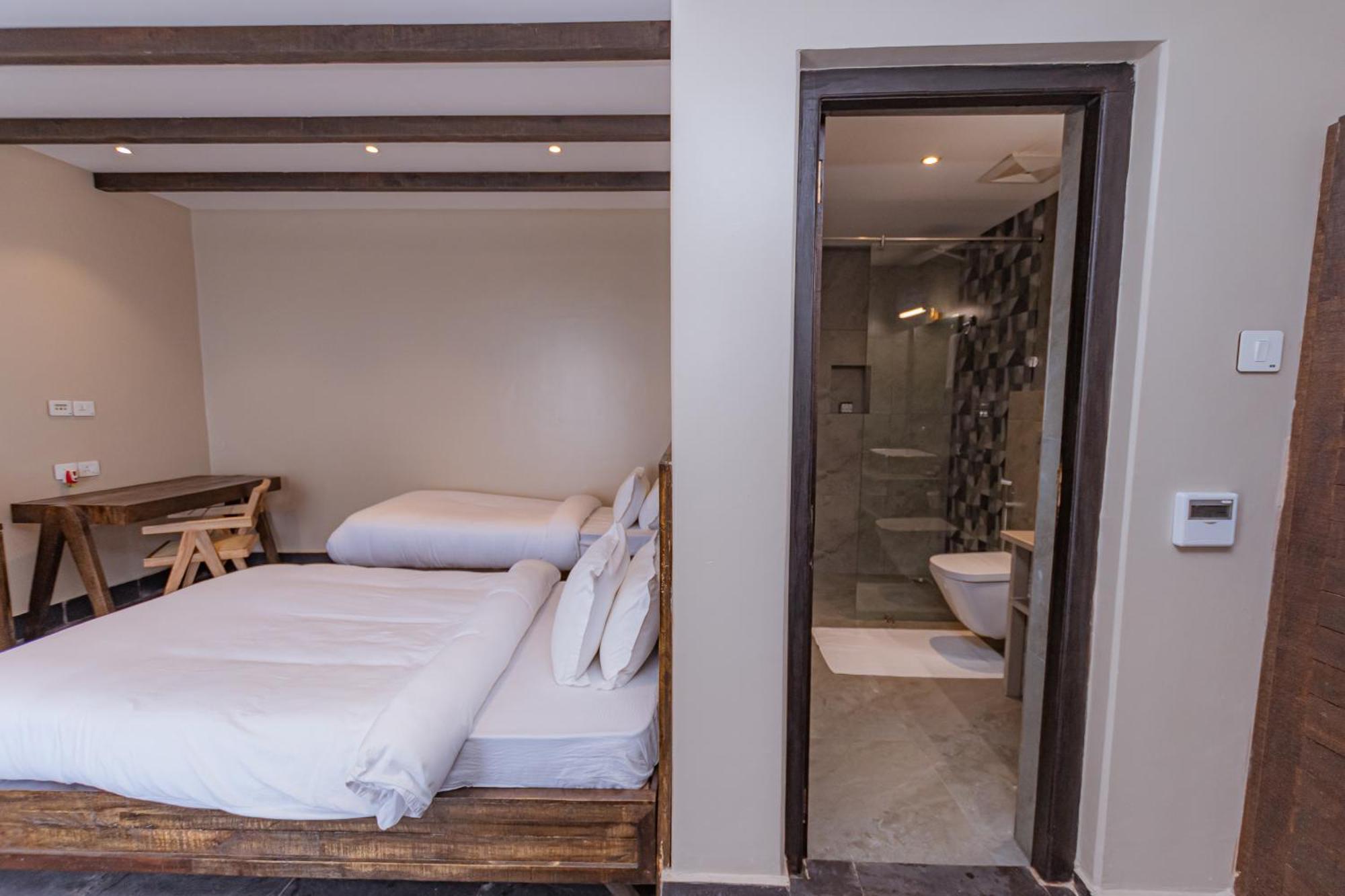 Raniban Retreat Hotel Pokhara Ngoại thất bức ảnh