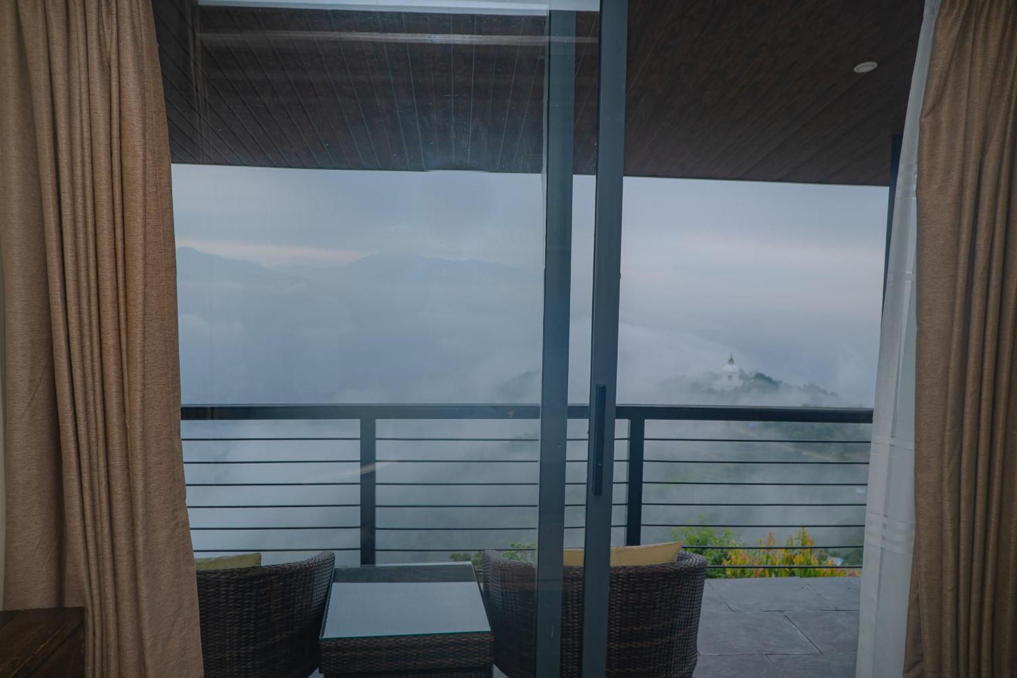 Raniban Retreat Hotel Pokhara Ngoại thất bức ảnh