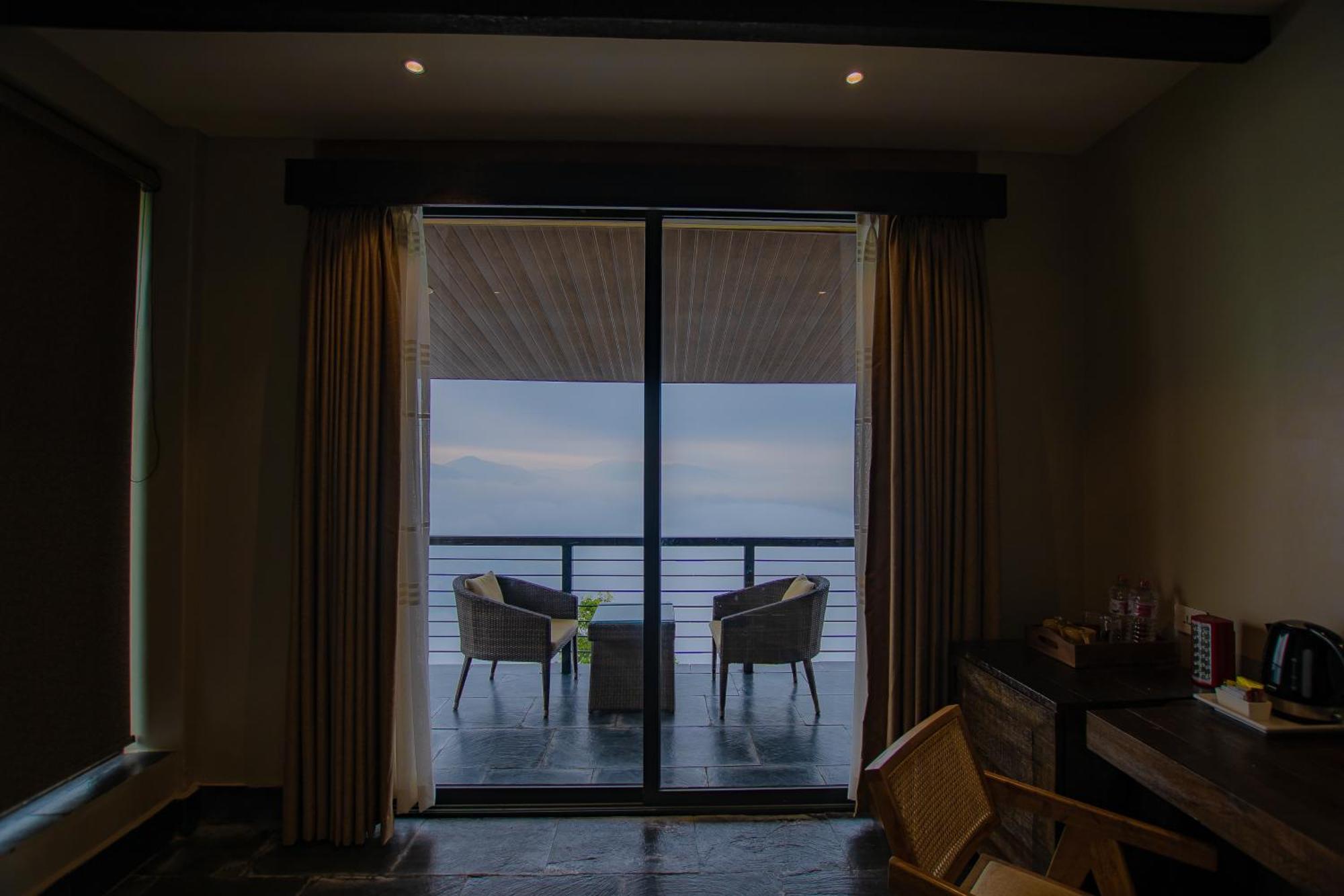 Raniban Retreat Hotel Pokhara Ngoại thất bức ảnh