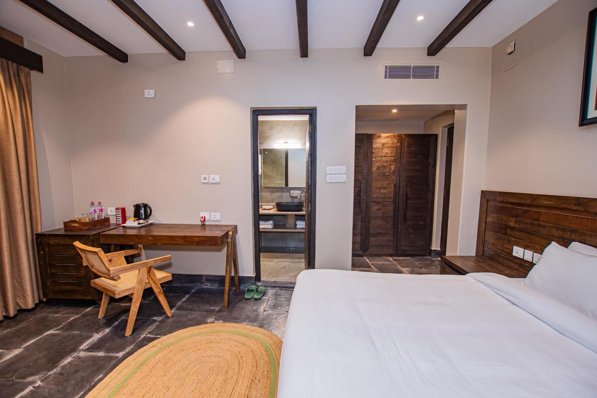 Raniban Retreat Hotel Pokhara Ngoại thất bức ảnh