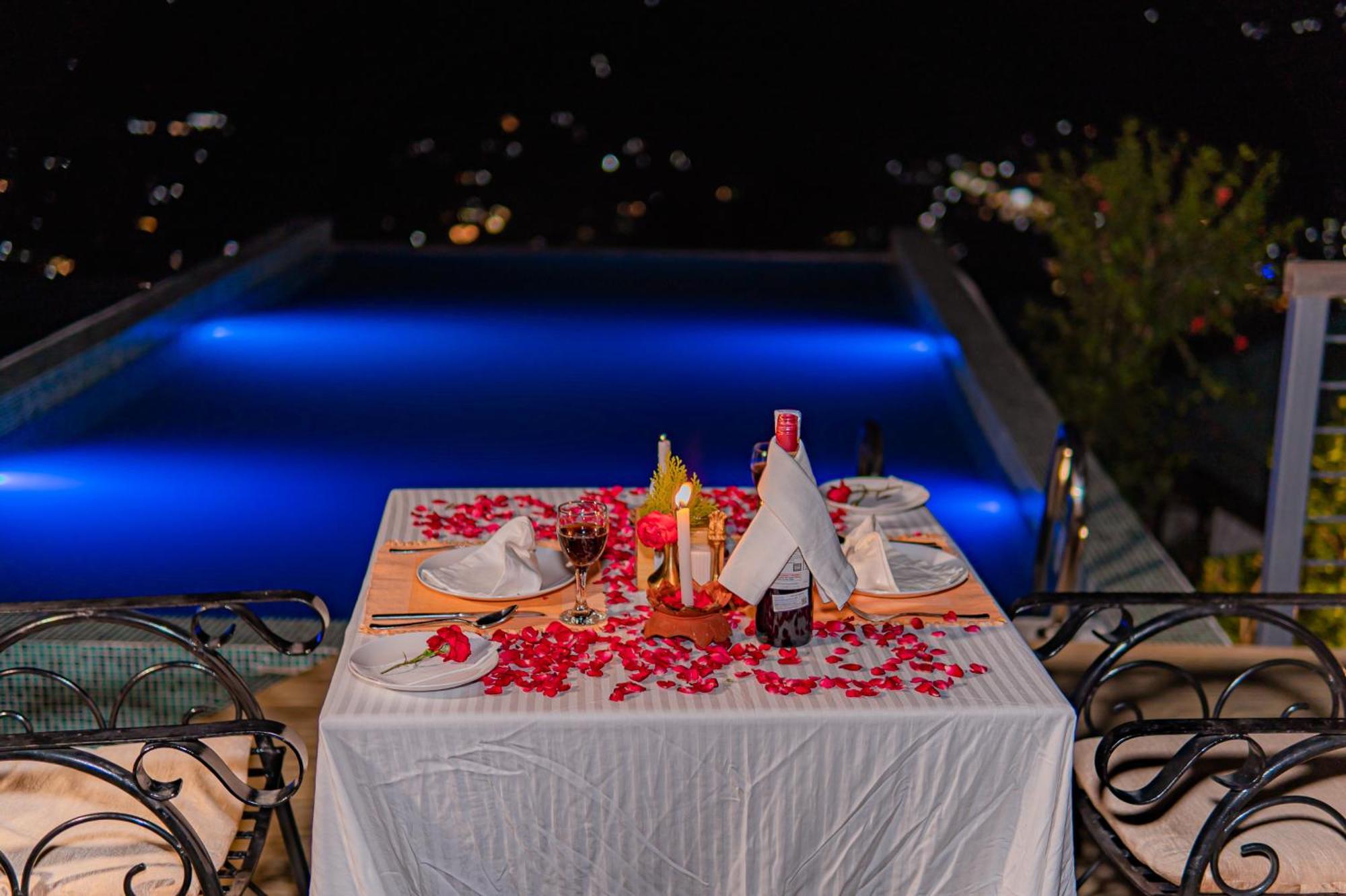 Raniban Retreat Hotel Pokhara Ngoại thất bức ảnh