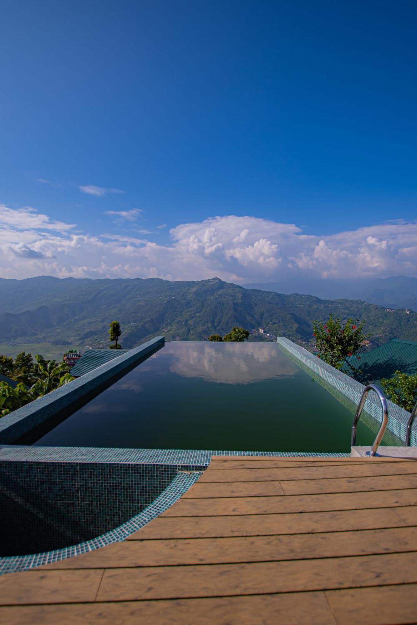 Raniban Retreat Hotel Pokhara Ngoại thất bức ảnh