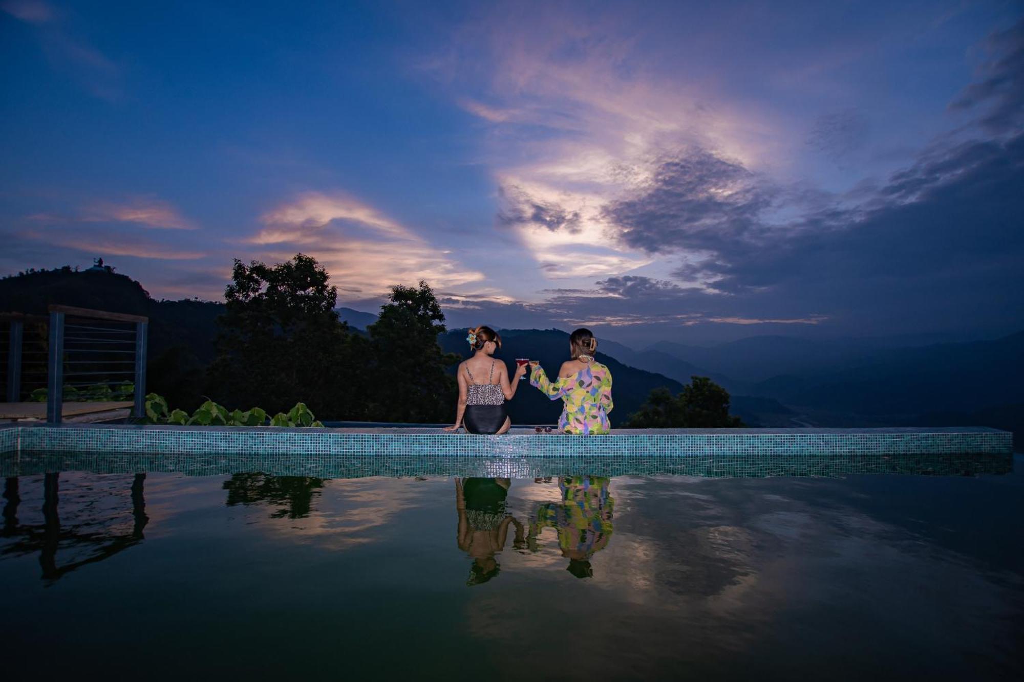 Raniban Retreat Hotel Pokhara Ngoại thất bức ảnh