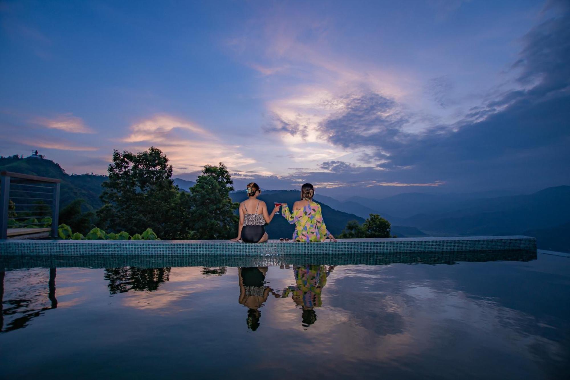 Raniban Retreat Hotel Pokhara Ngoại thất bức ảnh