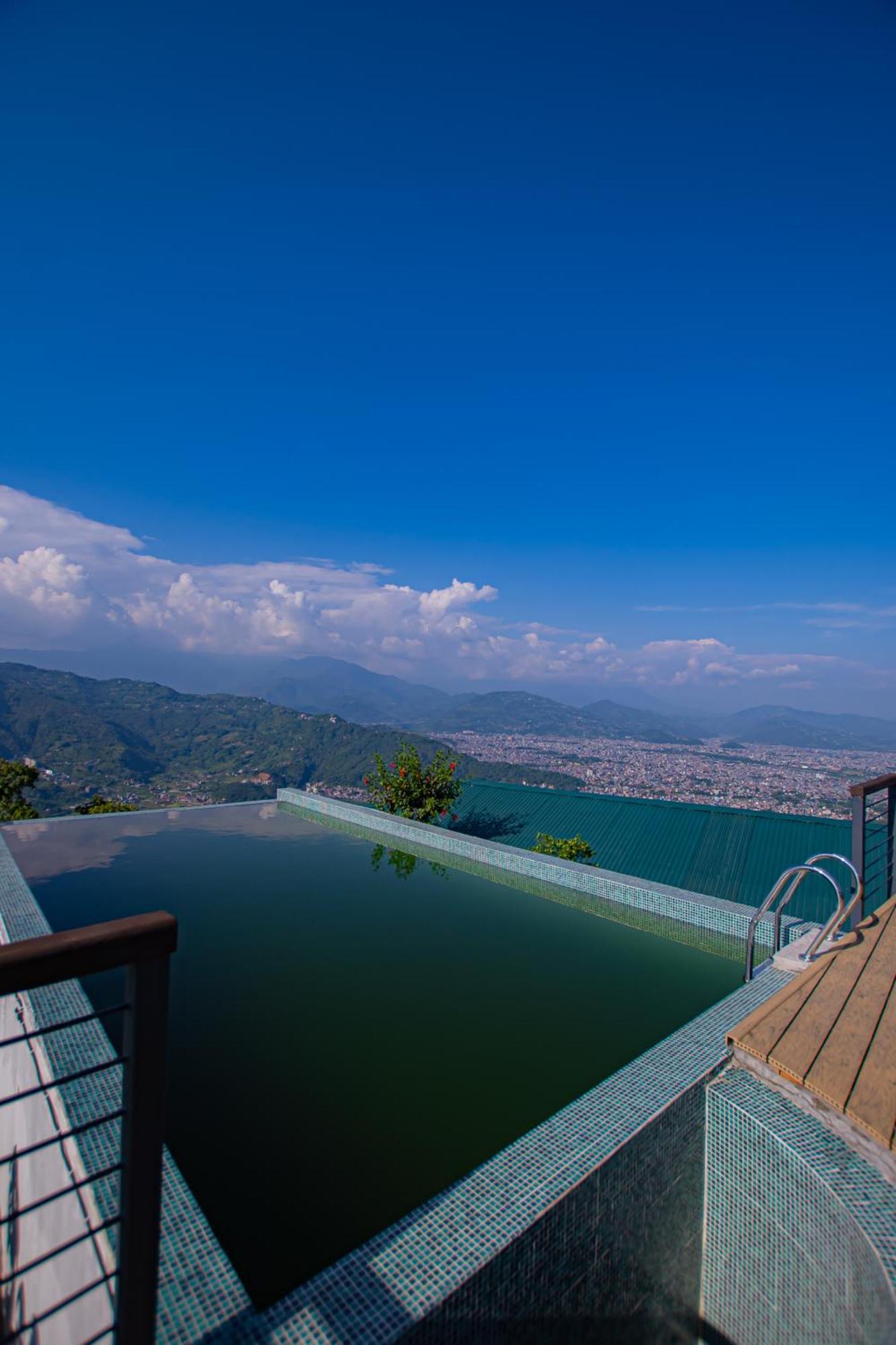 Raniban Retreat Hotel Pokhara Ngoại thất bức ảnh